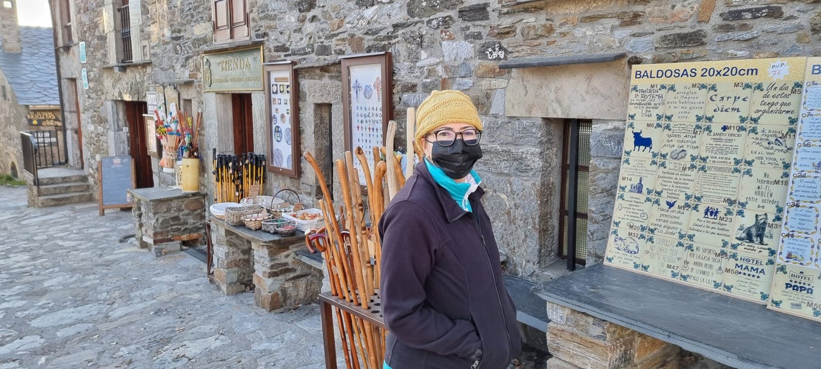 Foto: Janei Cristina durante o Caminho de Santiago de Compostela